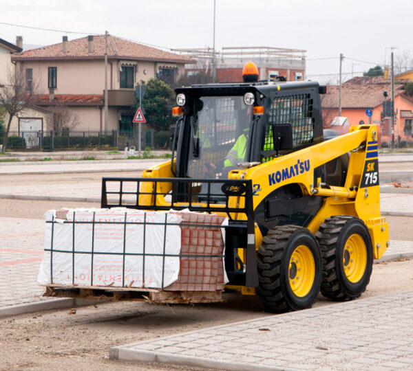 Komatsu Schranklader