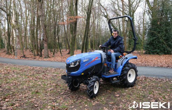 Iseki mini tractor TM 4230 Hydrostaat aandrijving - Afbeelding 2